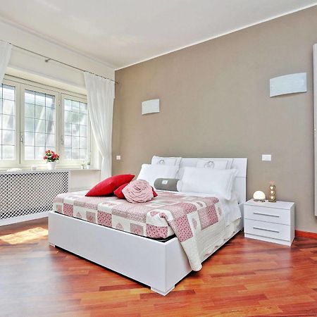 San Pietro Stazione Guesthouse Rome Exterior photo