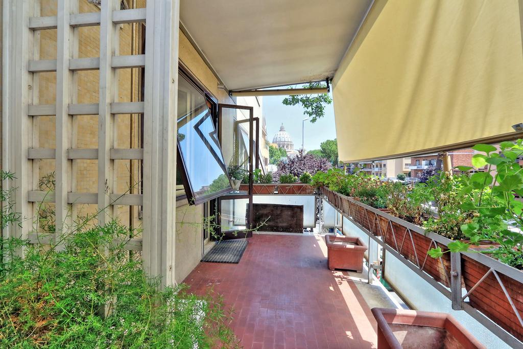 San Pietro Stazione Guesthouse Rome Exterior photo