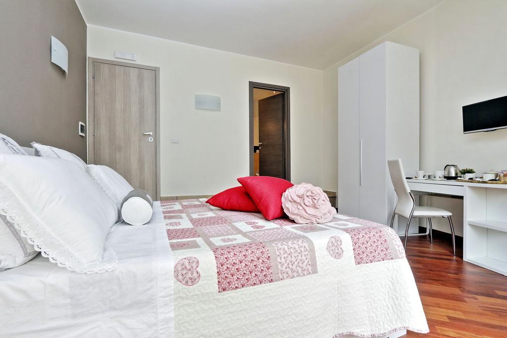 San Pietro Stazione Guesthouse Rome Exterior photo