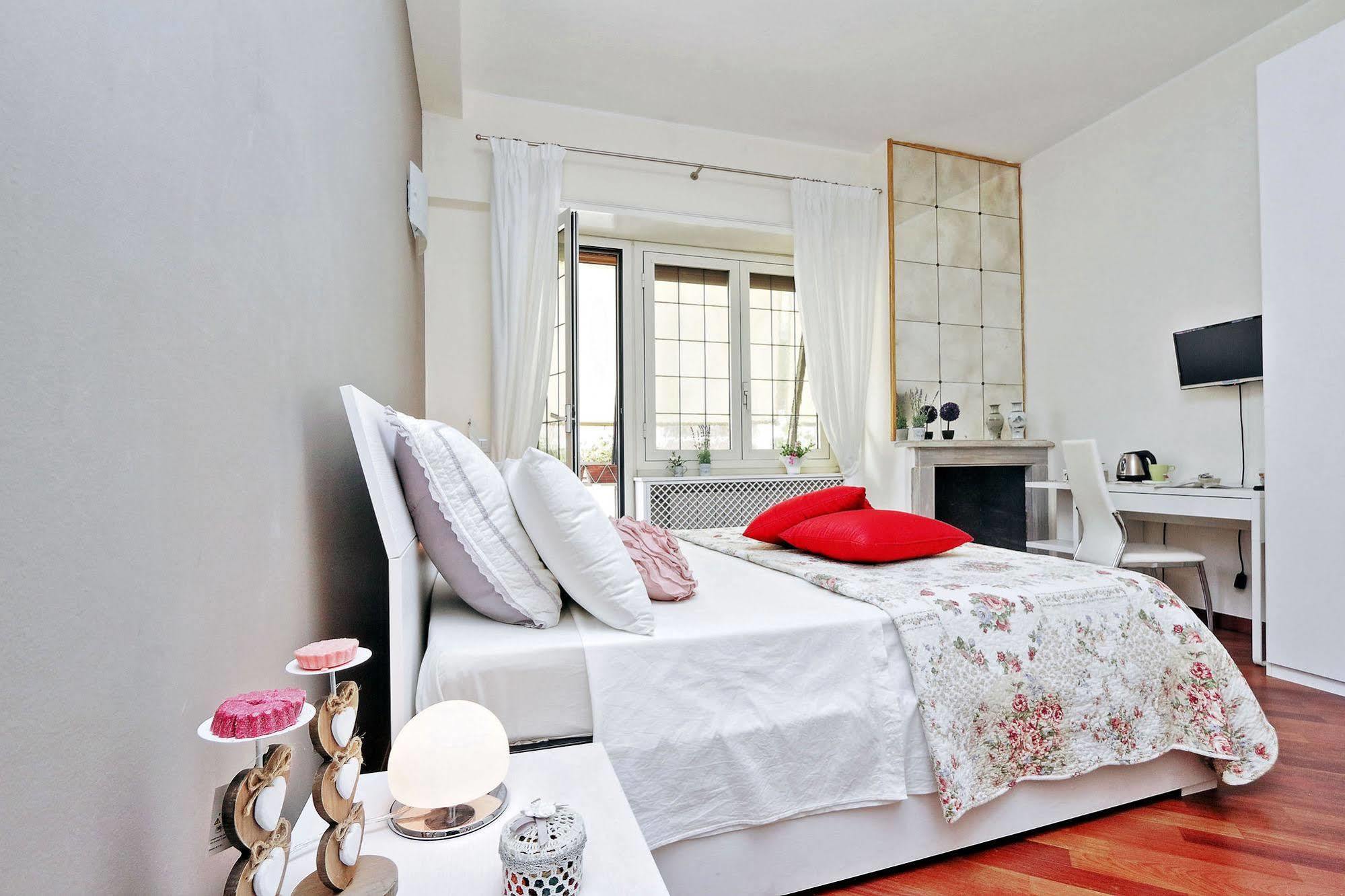 San Pietro Stazione Guesthouse Rome Exterior photo