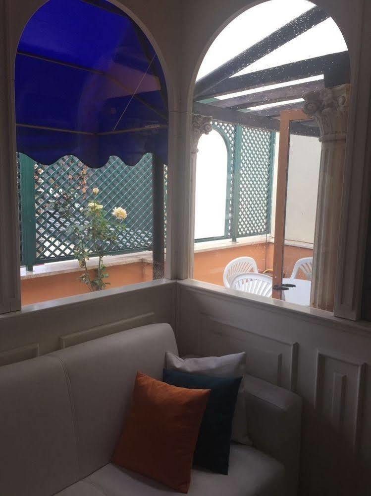 San Pietro Stazione Guesthouse Rome Exterior photo